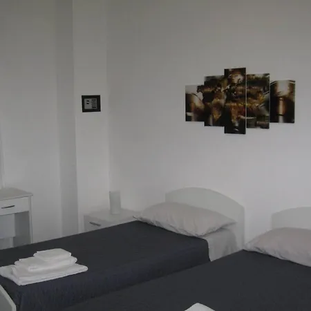 Mini Peperoncino Palace Отель *
